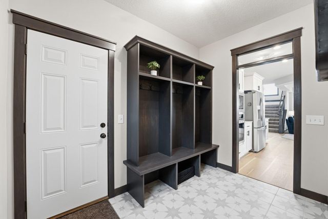 19796 Hamburg Avenue, Lakeville, MN 55044