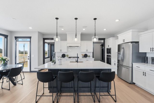 19796 Hamburg Avenue, Lakeville, MN 55044