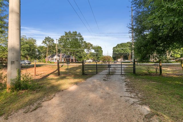 108 Mulberry Ct., Dothan, AL 36303