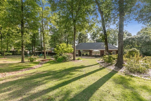 108 Mulberry Ct., Dothan, AL 36303