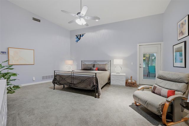 316 Comanche Drive, Lake Kiowa, TX 76240