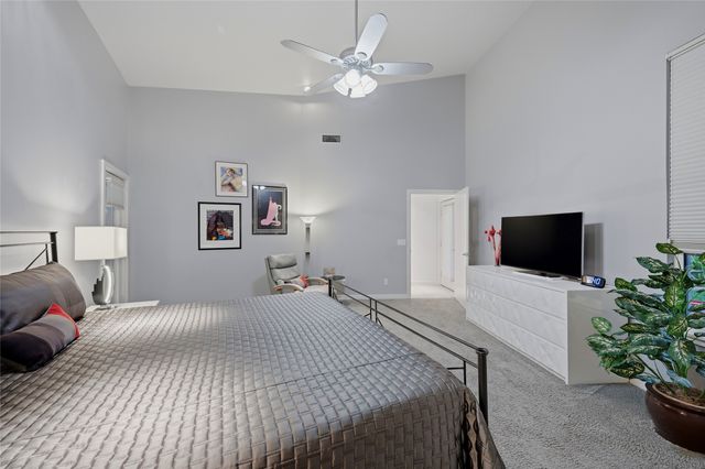 316 Comanche Drive, Lake Kiowa, TX 76240
