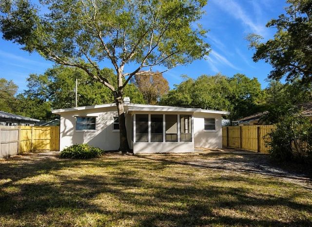 446 NEW YORK AVENUE, Dunedin, FL 34698