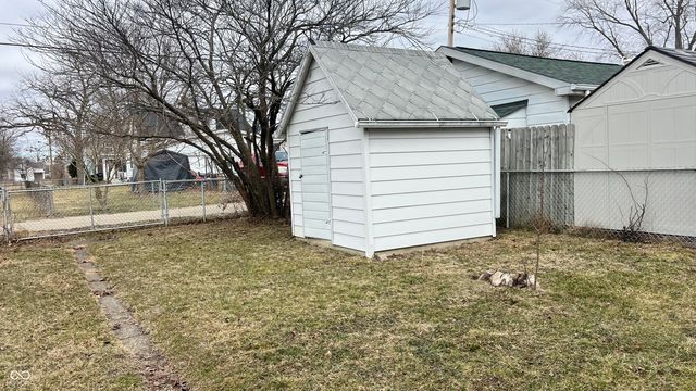 1808 W 11th Street, Muncie, IN 47302