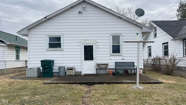 1808 W 11th Street, Muncie, IN 47302