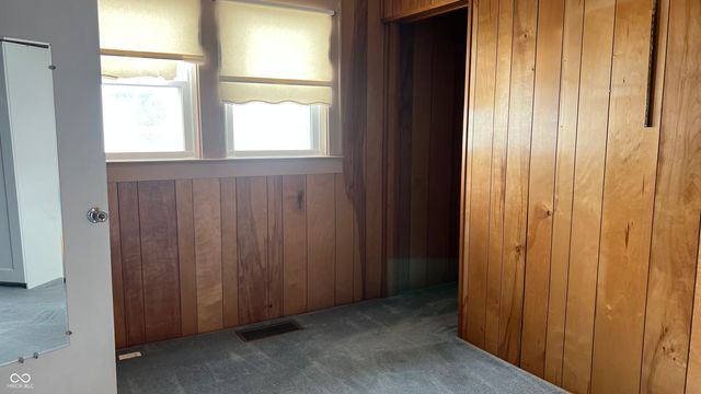 1808 W 11th Street, Muncie, IN 47302