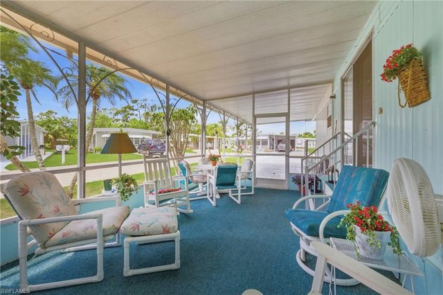 815 Holly Berry CT, North Fort Myers, FL 33917