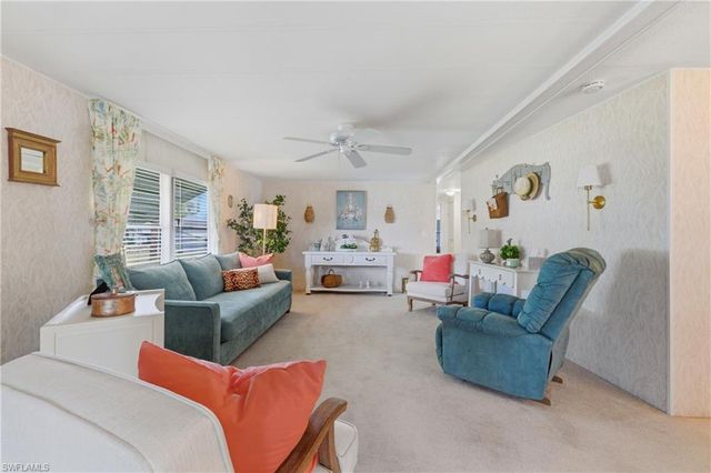 815 Holly Berry CT, North Fort Myers, FL 33917