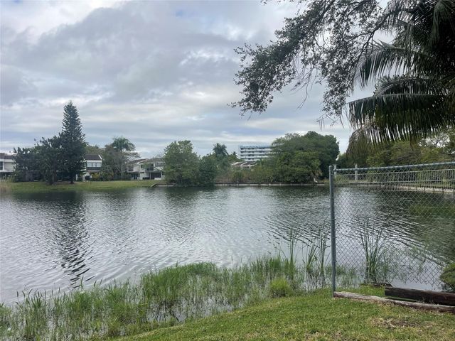 3301 Spanish Moss Terrace 610, Lauderhill, FL 33319