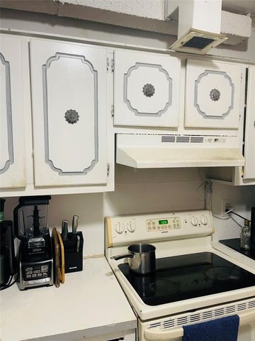 3301 Spanish Moss Terrace 610, Lauderhill, FL 33319