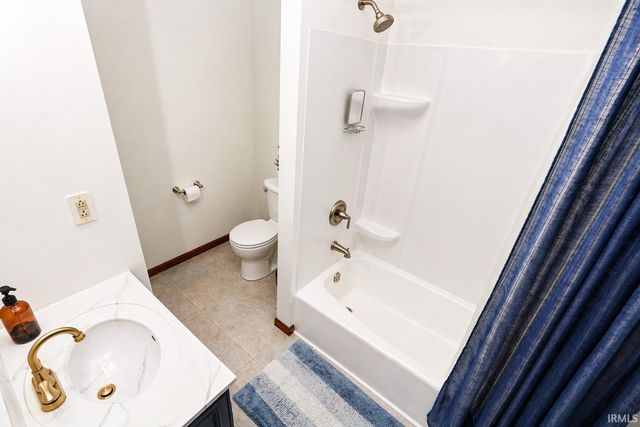 53240 Lehner Court, Granger, IN 46530