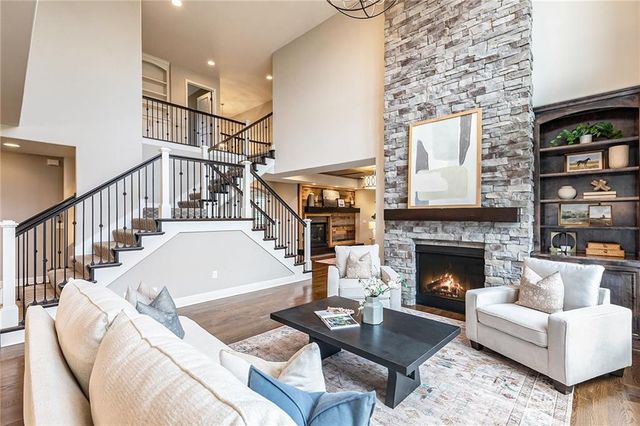 15801 Canterbury Street, Overland Park, KS 66224