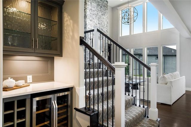 15801 Canterbury Street, Overland Park, KS 66224