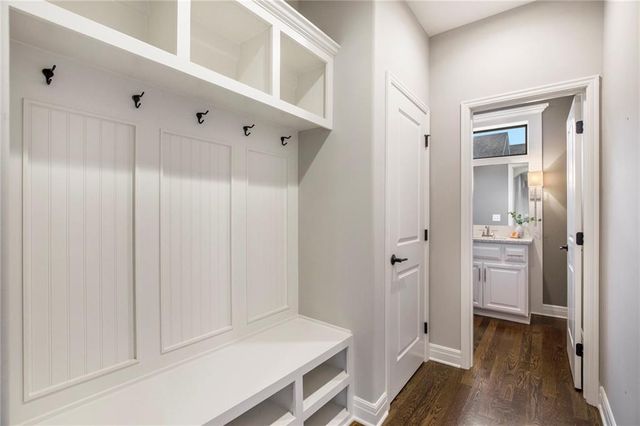 15801 Canterbury Street, Overland Park, KS 66224