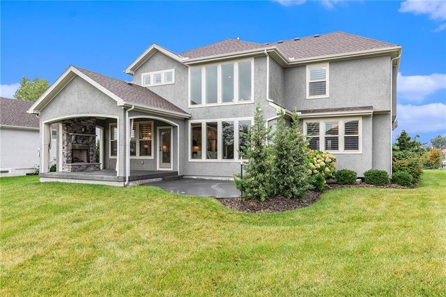 15801 Canterbury Street, Overland Park, KS 66224