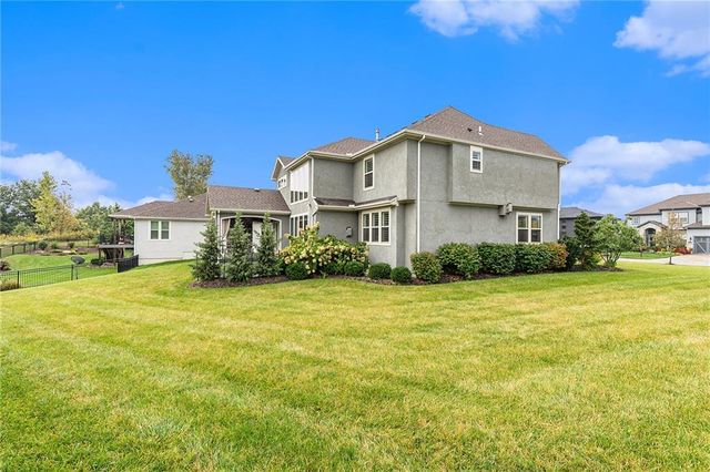 15801 Canterbury Street, Overland Park, KS 66224