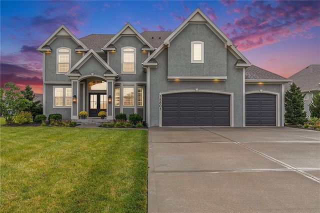 15801 Canterbury Street, Overland Park, KS 66224