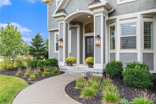 15801 Canterbury Street, Overland Park, KS 66224