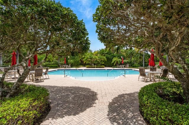5204 BOUCHARD CIRCLE 102, Sarasota, FL 34238