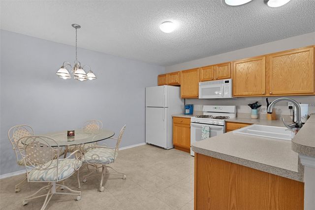 2595 ASCOT LOOP, The Villages, FL 32162