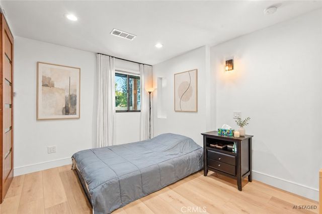 3007 3009 S Hobart Boulevard, Los Angeles, CA 90018