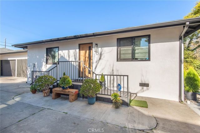 3007 3009 S Hobart Boulevard, Los Angeles, CA 90018