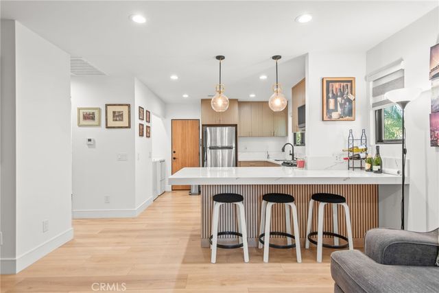3007 3009 S Hobart Boulevard, Los Angeles, CA 90018