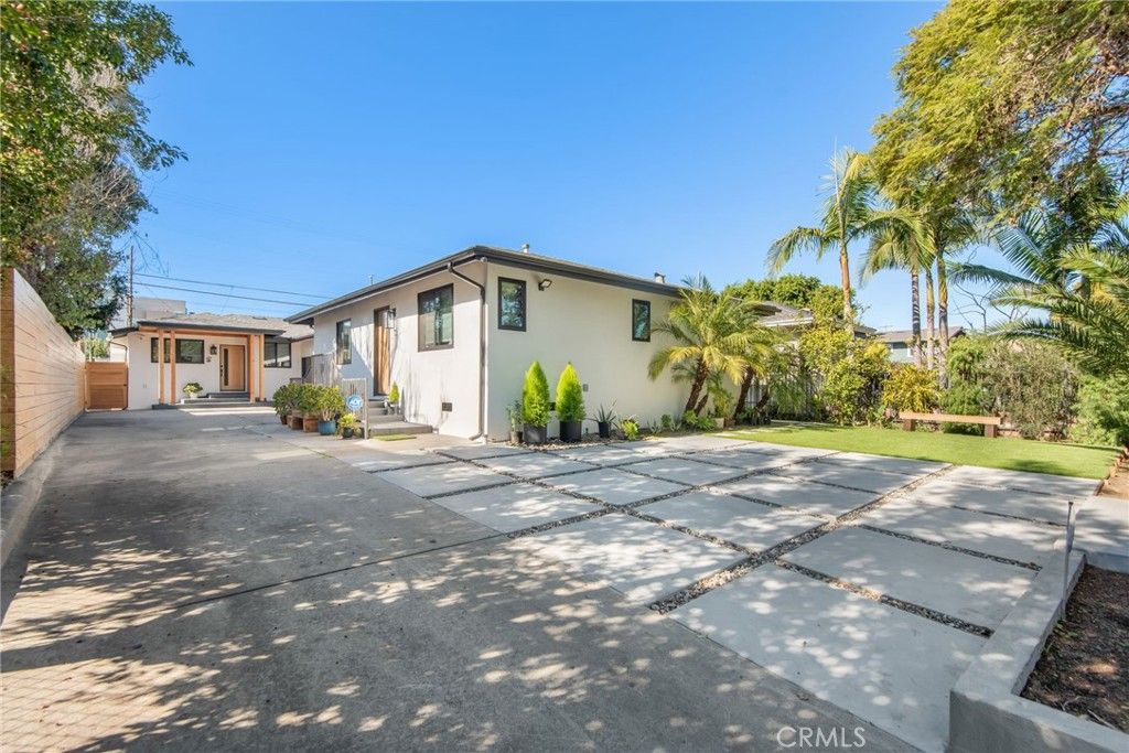 3007 3009 S Hobart Boulevard, Los Angeles, CA 90018 — photo 3
