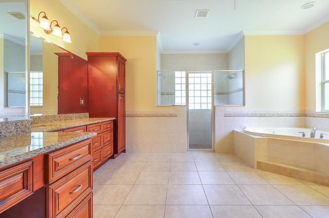 15137 85th Avenue N, Palm Beach Gardens, FL 33418