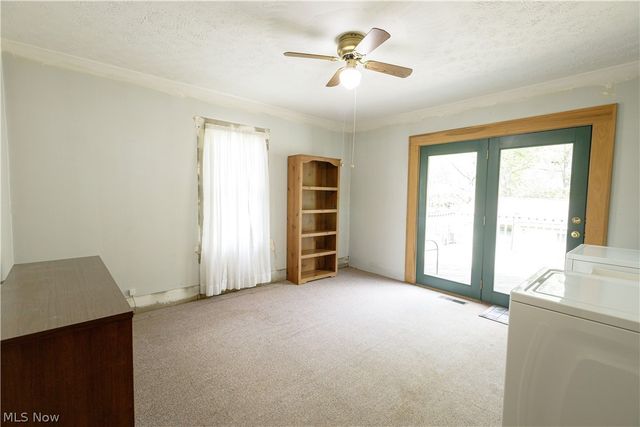 518 Hoover Place SE, Hartville, OH 44632