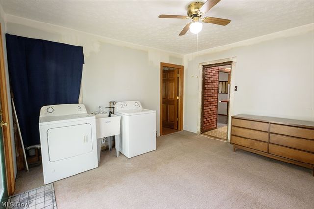 518 Hoover Place SE, Hartville, OH 44632