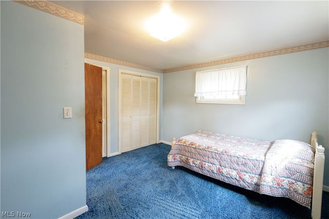 518 Hoover Place SE, Hartville, OH 44632