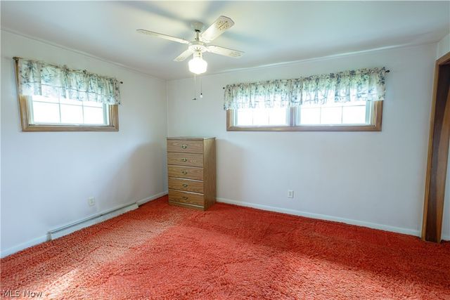 518 Hoover Place SE, Hartville, OH 44632