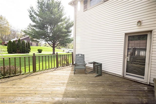 518 Hoover Place SE, Hartville, OH 44632