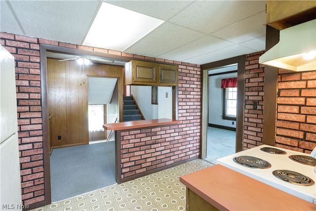518 Hoover Place SE, Hartville, OH 44632