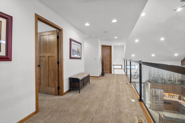 117 7th St SE, Minot, ND 58701