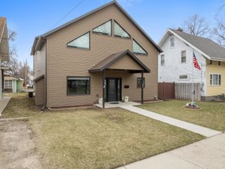 117 7th St SE, Minot, ND 58701