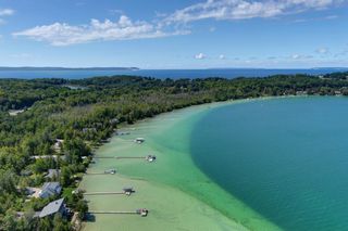 4537 E Duck Lake Road, Lake Leelanau, MI 49653