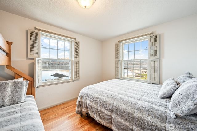 4102 US Highway 97A, Chelan, WA 98816