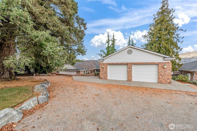 4102 US Highway 97A, Chelan, WA 98816