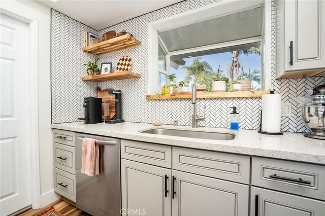 6172 Shields, Huntington Beach, CA 92647