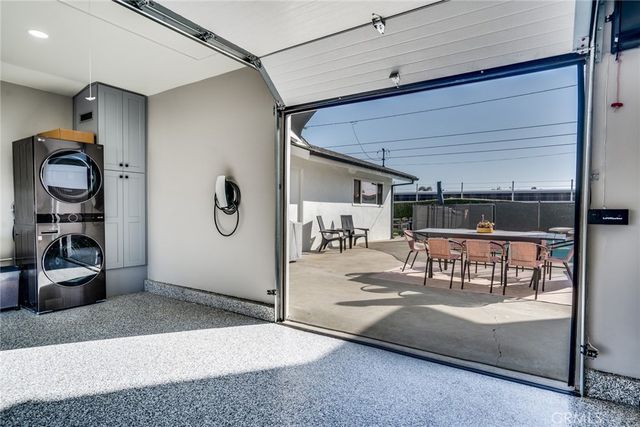 6172 Shields, Huntington Beach, CA 92647