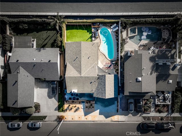 6172 Shields, Huntington Beach, CA 92647