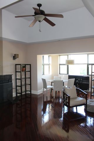 4819 S Prairie Avenue 3, Chicago, IL 60615