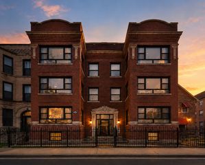 4819 S Prairie Avenue 3, Chicago, IL 60615