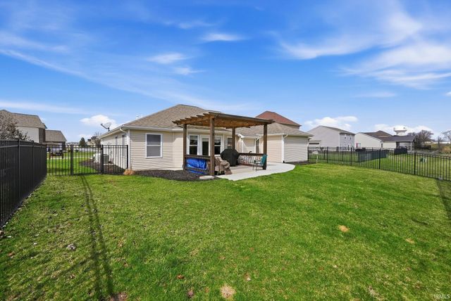 11305 Nightingale Cove, Roanoke, IN 46783