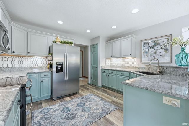 11305 Nightingale Cove, Roanoke, IN 46783