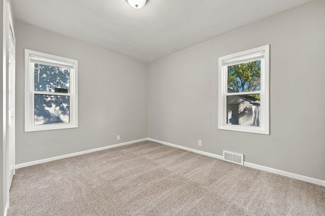 7431 Pillsbury Avenue S, Richfield, MN 55423