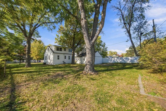 7431 Pillsbury Avenue S, Richfield, MN 55423