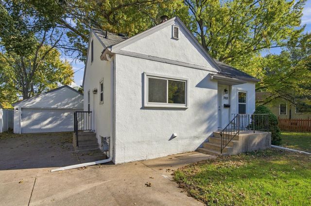 7431 Pillsbury Avenue S, Richfield, MN 55423